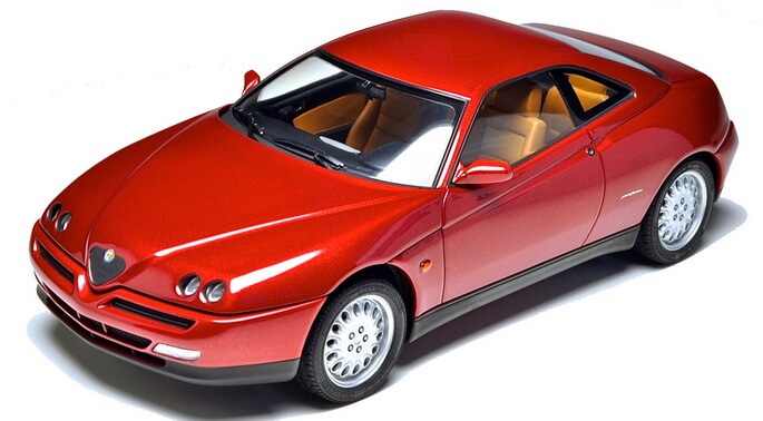 Экспресс-замена масла в двигателе Alfa Romeo GTV в Санкт-Петербурге в СТО Motul Garage